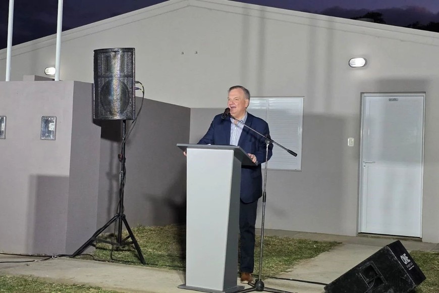 Las familias recibieron las llaves, la documentación y presentes alusivos.