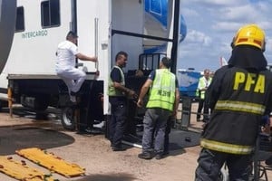 El elevador hidráulico colapsó durante el desembarque de un vuelo de Aerolíneas en Ezeiza.