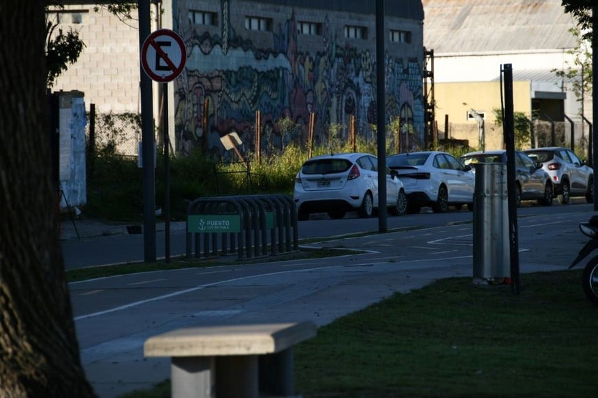 El reordenamiento interno apunta a garantizar accesos libres ante emergencias dentro del predio portuario.