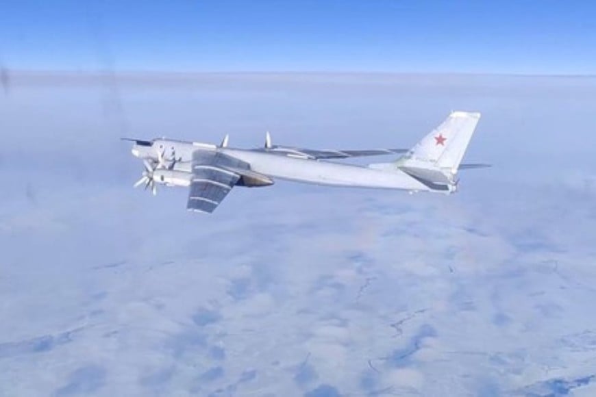 Dos bombarderos rusos tipo Tu-95 despegaron desde el Mar de Japón