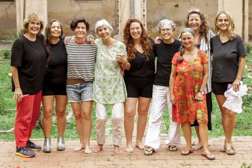Sandra Pasini: Hay equipo: Ana Woolf, Mónica Marrafa, Natalia Scolnik, Iben Nagel Rasmussen, Natalia Tesone, Antonella Diana, Sandra Pasini, Cecilia Volken y Marcela Brito Forconi. Foto: Gentileza Diego Pratto