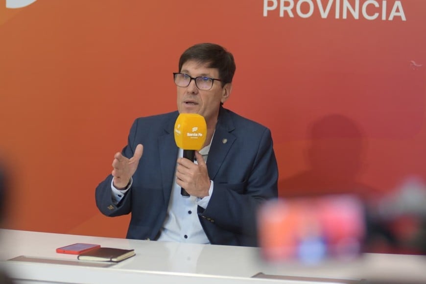 El ministro Goity dijo estar "conforme" por cómo marcha la política educativa en la provincia. Foto: Guillermo Di Salvatore