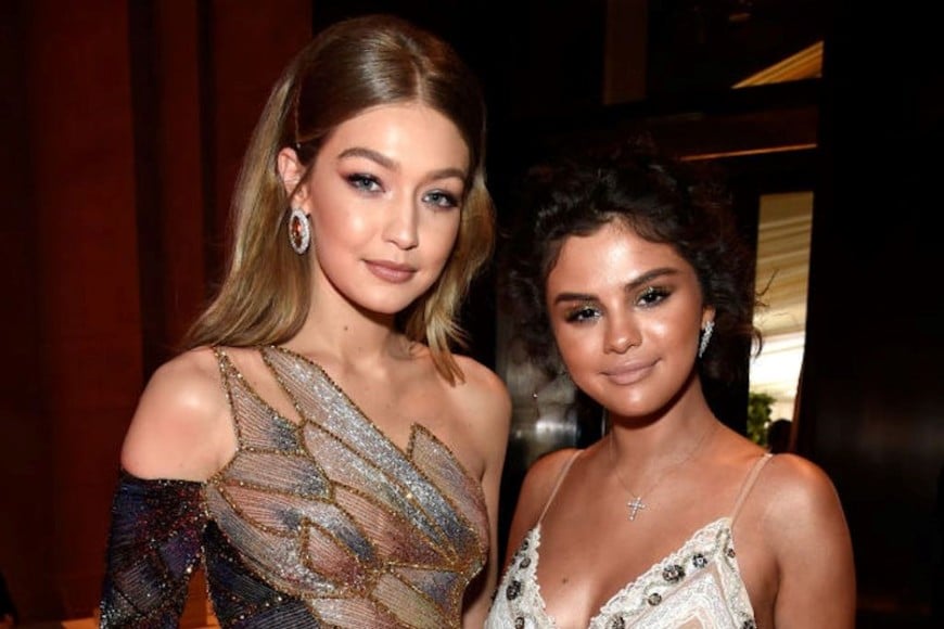 Gigi Hadid y Selena Gómez, las damas de honor organizadoras de las múltiples despedidas de soltera de Taylor Swift.