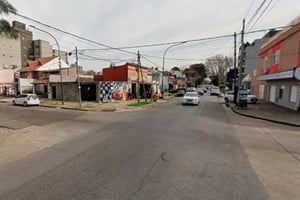 La huida se interrumpió abruptamente cuando chocaron contra un poste.