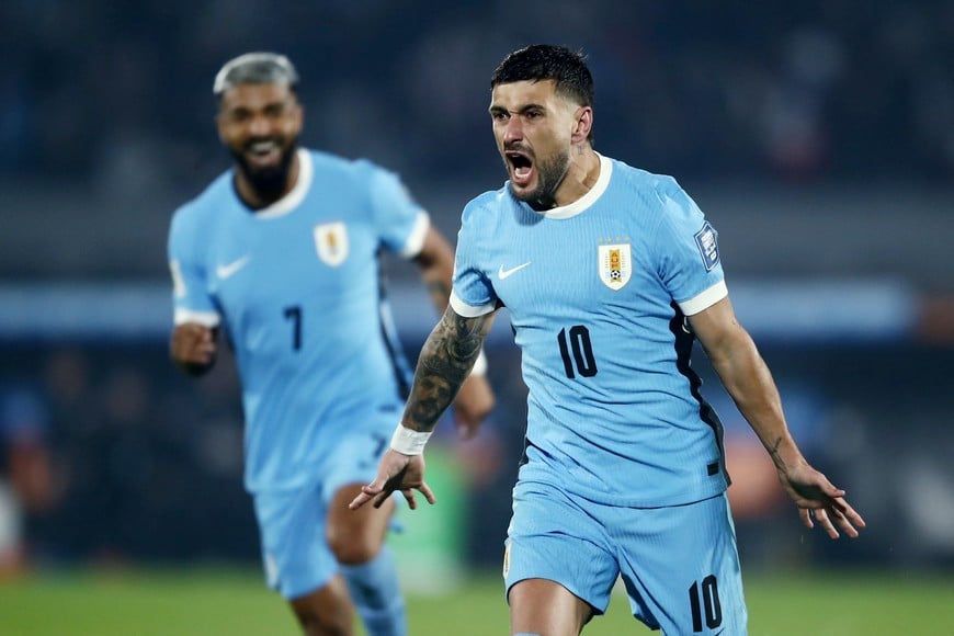 Soccer Football - World Cup - South American Qualifiers - Uruguay v Venezuela - Estadio Centenario, Montevideo, Uruguay - June 10, 2025
Uruguay's Giorgian de Arrascaeta celebrates scoring their second goal REUTERS/Andres Cuenca