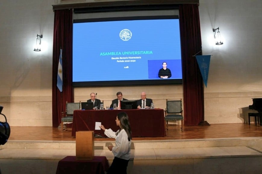 asamblea unl eleccion autoridades Crédito: Manuel Fabatía.