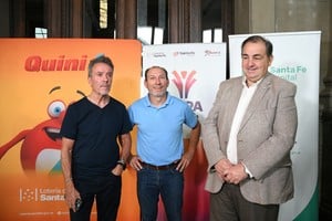 Se presentó la reedición de la histórica carrera Santa Fe-Rosario. Crédito: Manuel Fabatía