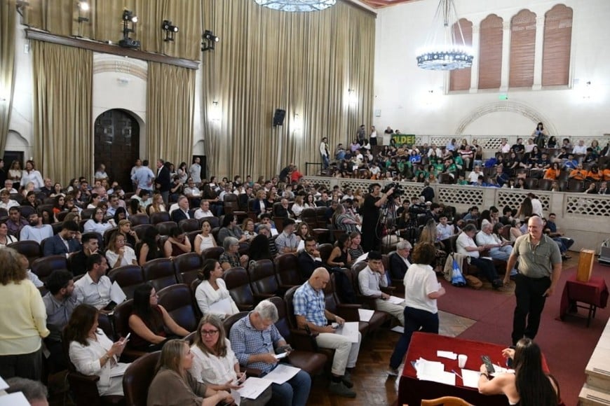 asamblea unl eleccion autoridades Crédito: Manuel Fabatía.