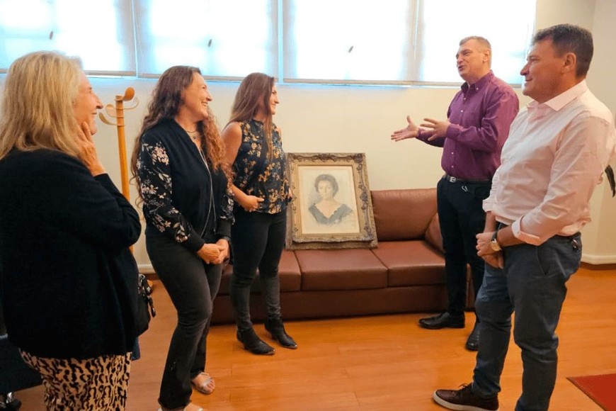 Descendientes de Nazario Palacios donaron valiosa colección a la ciudad