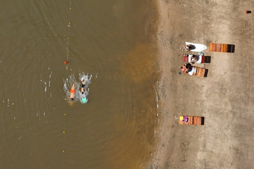 La playita es un clásico de la costa santafesina.

Archivo.