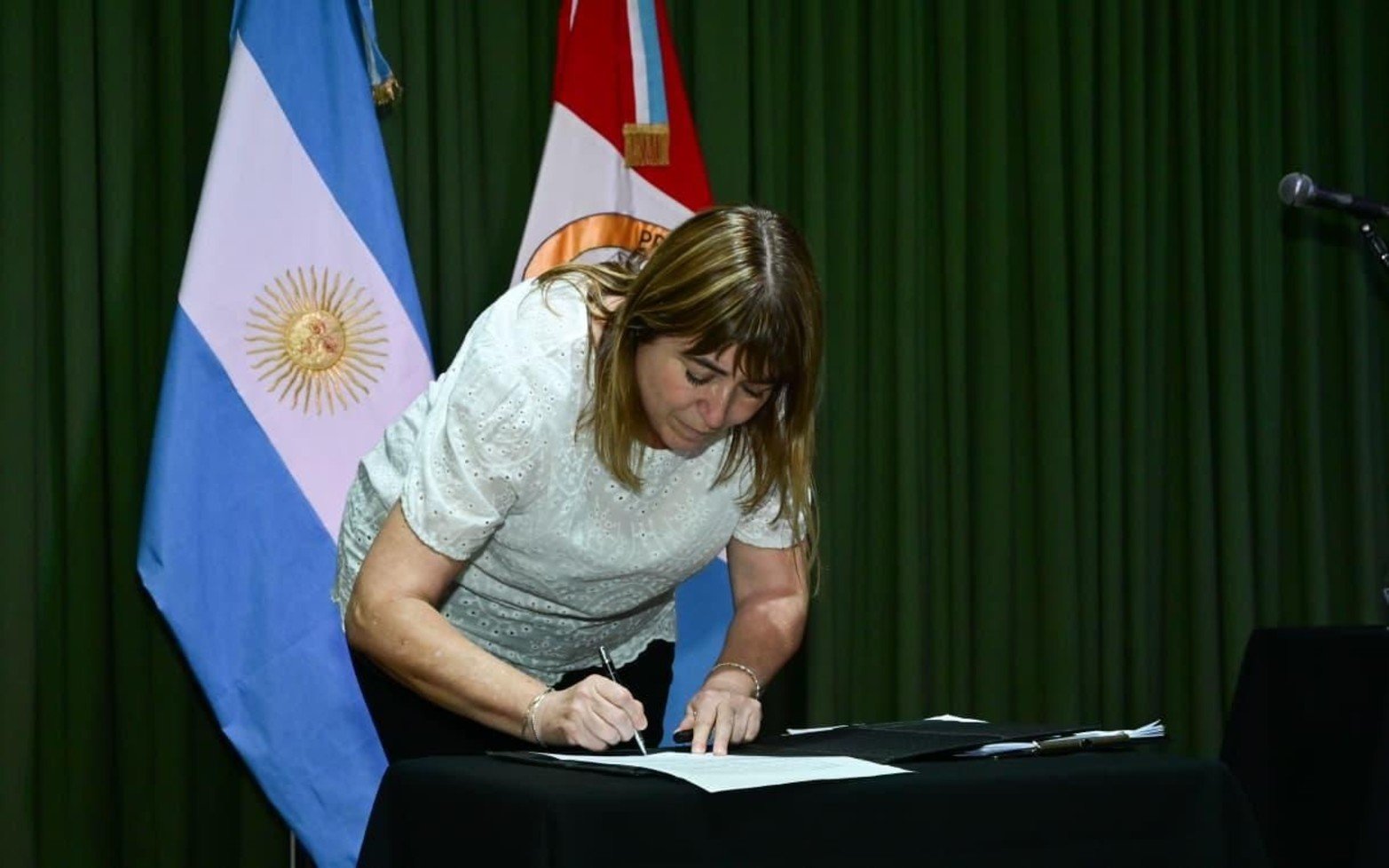 La Defensora General de Santa Fe tomó juramento por primera vez en la historia. Foto: Prensa MPD