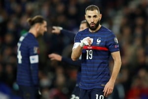 Benzema, ídolo del Real Madrid, no descarta volver a vestir la camiseta de Francia. Foto: Reuters