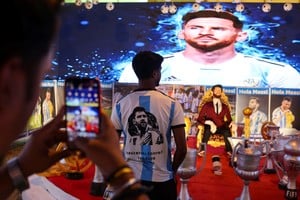 India se rinde ante Messi: los fans viven con euforia la llegada del futbolista en un museo dedicado en su honor. REUTERS/Sahiba Chawdhary