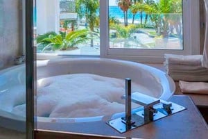 Descarga fatal en un jacuzzi.