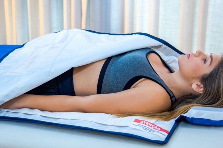 Varios dispositivos que se ofrecían en internet prometiendo beneficios como “eliminar toxinas”