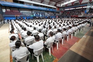 Jura de policías este viernes. Crédito: Gobierno de la provincia de Santa Fe
