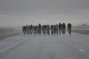 La Santa Fe–Rosario fue suspendida por las condiciones climáticas y se premió el sprint hasta Coronda
