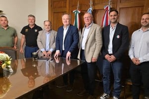 Michlig recibió a un senador italiano que vino de la mano de Crosetti.