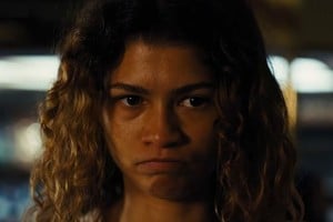 Tras años de espera y postergaciones ocasionadas por las huelgas de Hollywood, HBO confirmó que la tercera temporada de “Euphoria” se estrenará el 3 de abril de 2026. Foto: Captura de pantalla