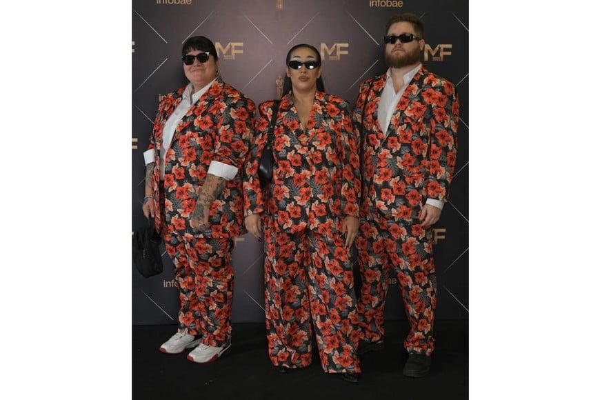 El equipo de Mi Primo Es Así, de OLGA: Noelia Custodio, Evelyn Botto y "Toto" Kirzner. Crédito: Infobae.