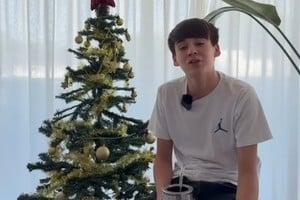 El adolescente que busca una familia para continuar su vida.

RUAGA.