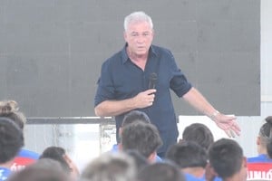 En 2024 Pumpido brindó una charla a las divisiones inferiores de su club. Crédito: Luis Cetraro.