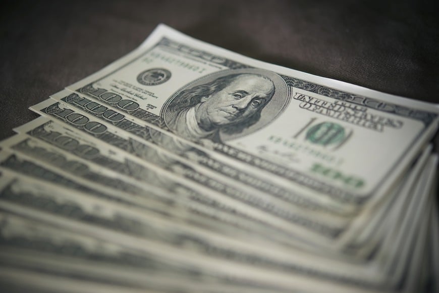 DOLARES, DOLAR, DOLLAR, DOLLARS. Foto: Gentileza