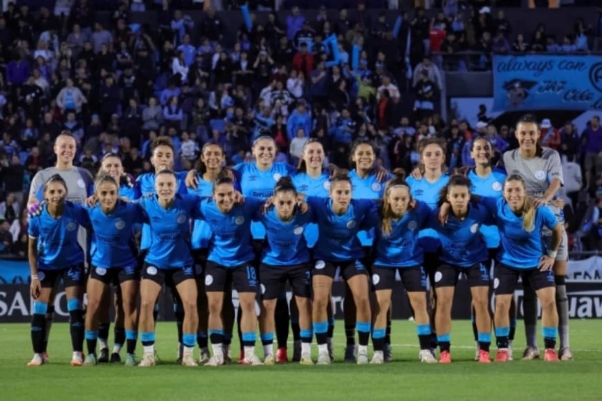 Histórico título en el fútbol femenino argentino. Crédito: Belgrano.