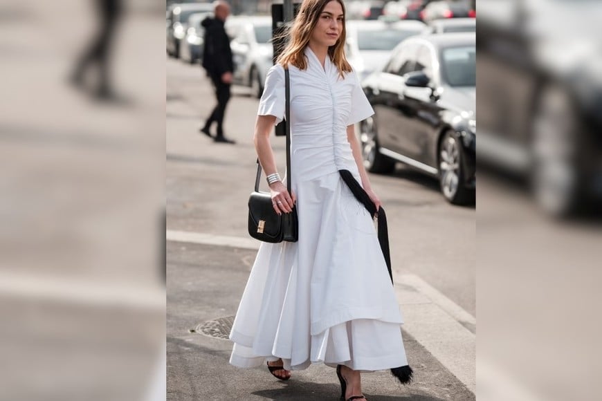 Modelos largos y midi ganan protagonismo en los días de altas temperaturas.