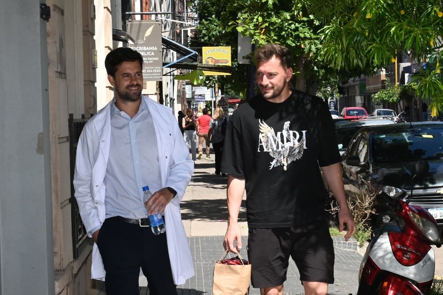 El arquero de 30 años firma a préstamo por una temporada.