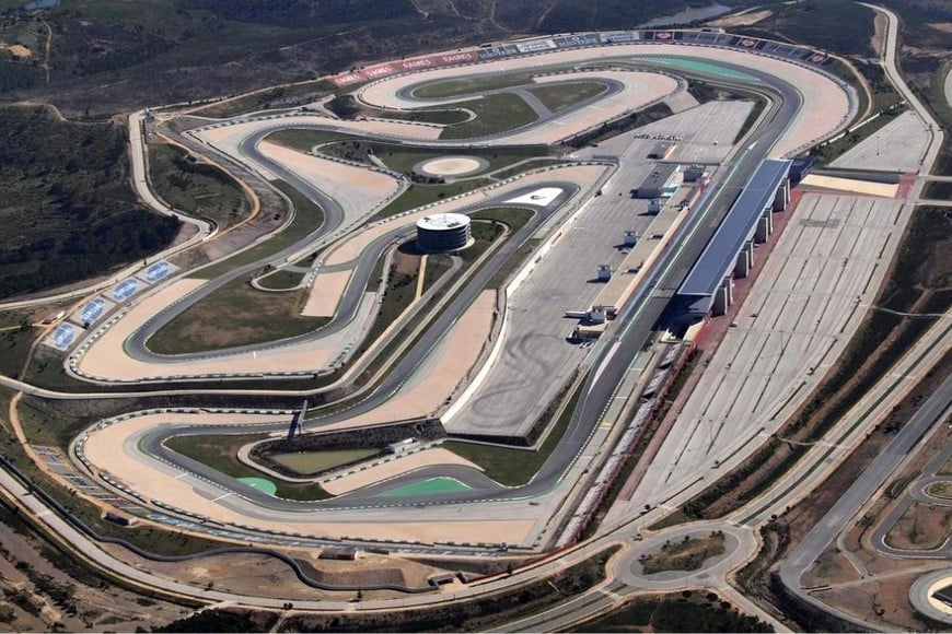 Autódromo Internacional do Algarve, Portimao, Portugal, desde el aire.