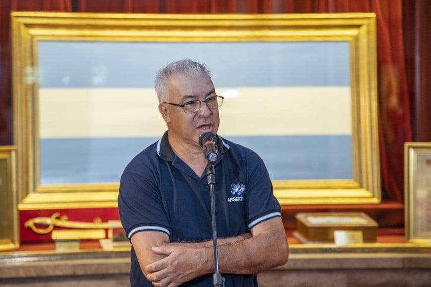 Veteranos desplegarán el máximo símbolo nacional durante una travesía al cerro mendocino con el propósito llevar a lo más alto el reclamo de soberanía de las islas del Atlántico Sur.