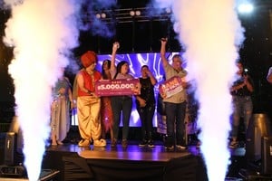 El plato fuerte de la noche fue el sorteo de un auto 0km y $10 millones de pesos en efectivo. Crédito: Manuel Fabatía