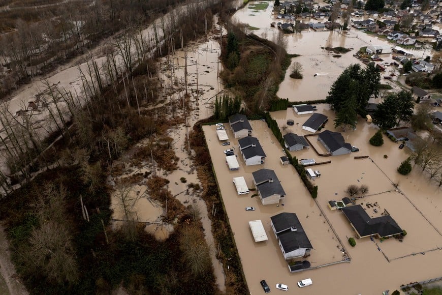 A drone view of an area flooded by the failure of a temporary flood barrier along the White River, after multiple atmospheric rivers brought rain and flooding to the Pacific Northwest, in Pacific, Washington, U.S., December 16, 2025.  REUTERS/David Ryder     TPX IMAGES OF THE DAY