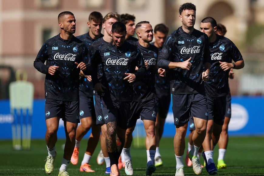 Soccer Football - Supercoppa Italiana - Napoli Training - Al Riyadh Club, Riyadh, Saudi Arabia - December 17, 2025
Napoli players during training REUTERS/Guglielmo Mangiapane