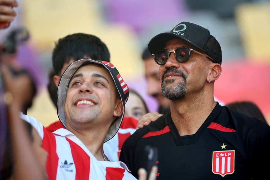 Soccer Football - Argentine Primera Division - Torneo Clausura - Racing Club v Estudiantes de La Plata - Estadio Unico Madre de Ciudades, Santiago del Estero, Argentina - December 13, 2025
Estudiantes de La Plata president Juan Sebastian Veron in the stands before the match REUTERS/Agustin Marcarian