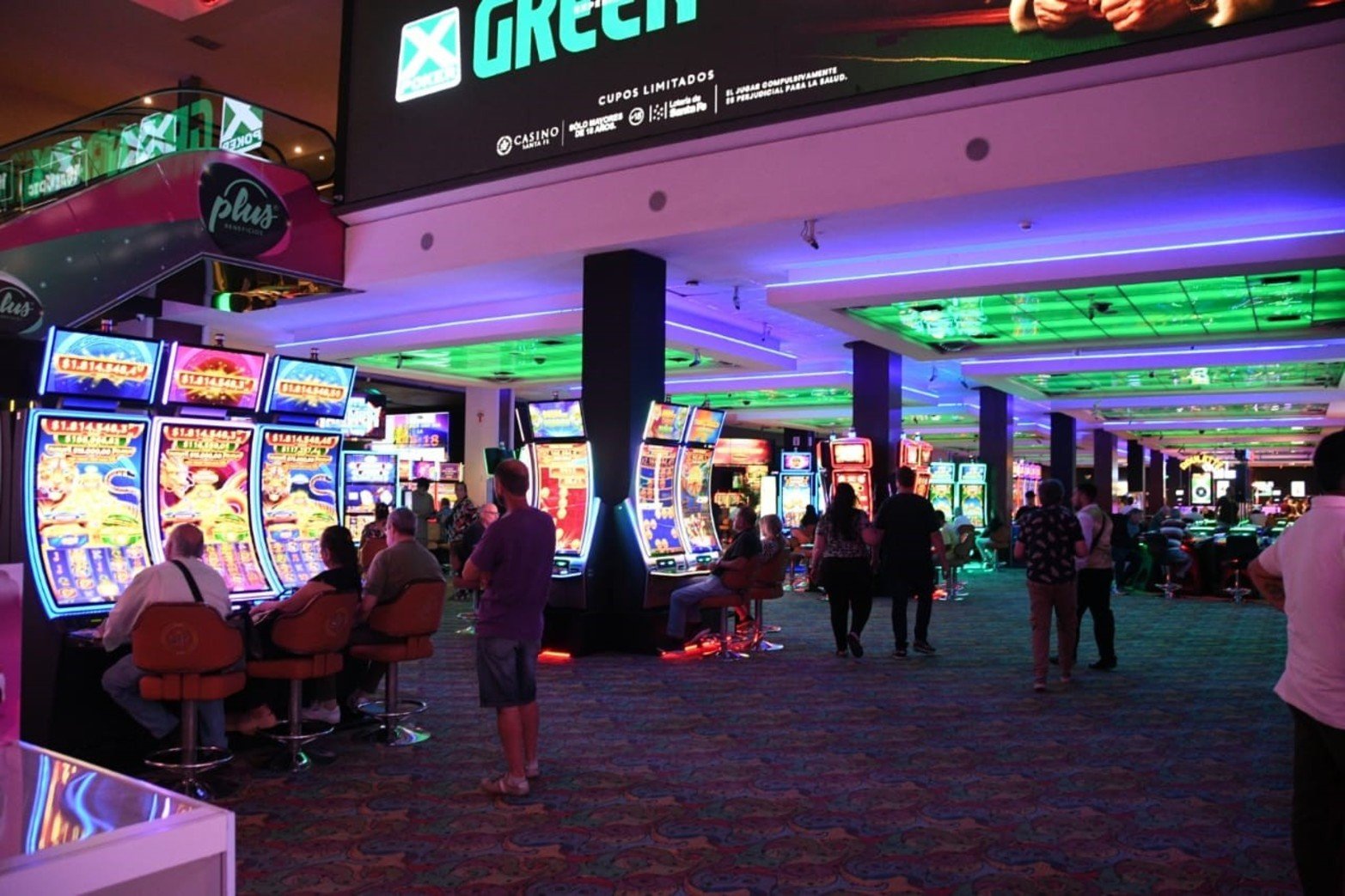 Casino Santa Fe, un espacio de reunión y entretenimiento.