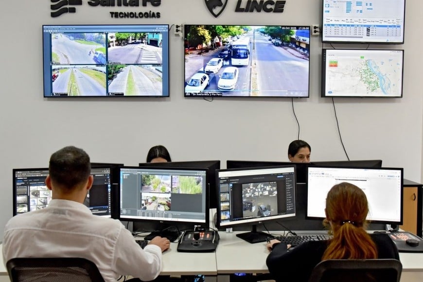 La plataforma está operativa en Santa Fe y Rosario y se espera sumar más cámaras en ambas ciudades.