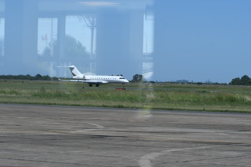 El momento del aterrizaje del avión. Crédito: Flavio Raina