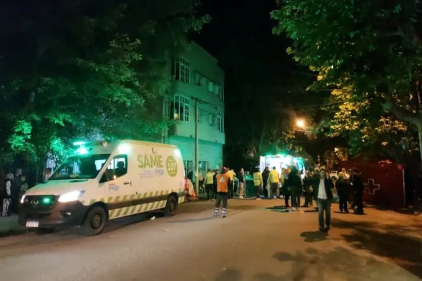 Investigan las causas de un incendio fatal en un geriátrico.