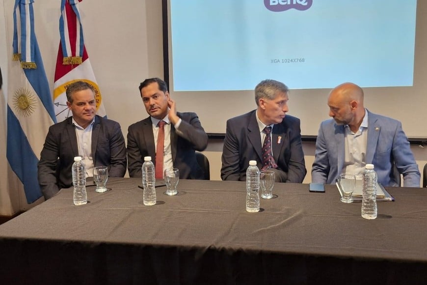 Representantes del gobierno detallaron los objetivos de la Ley Tributaria 2026.