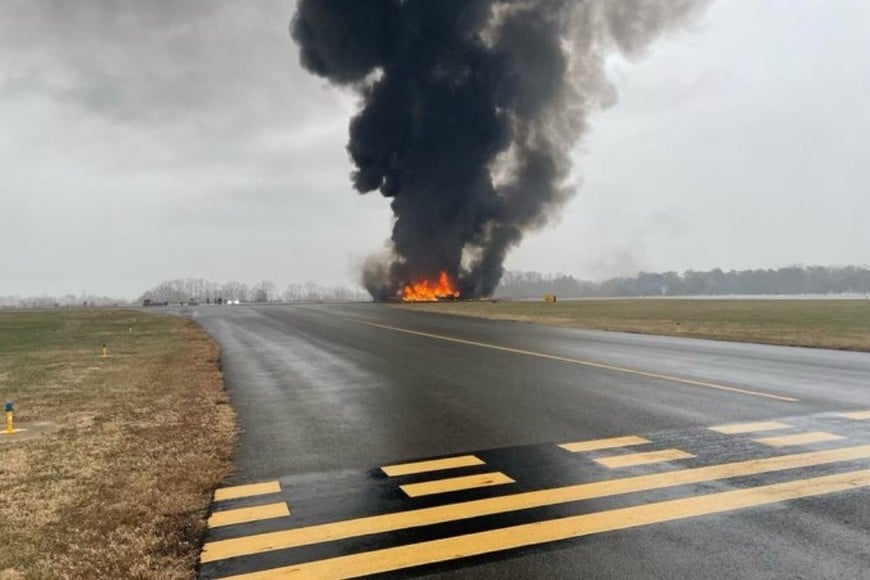 El avión privado de Greg Biffle cayó minutos después de despegar en Statesville.
