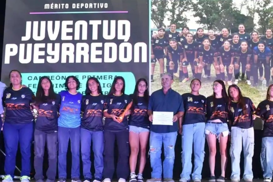Equipo femenino de Primera División de Juventud Pueyrredón campeonas 2025.