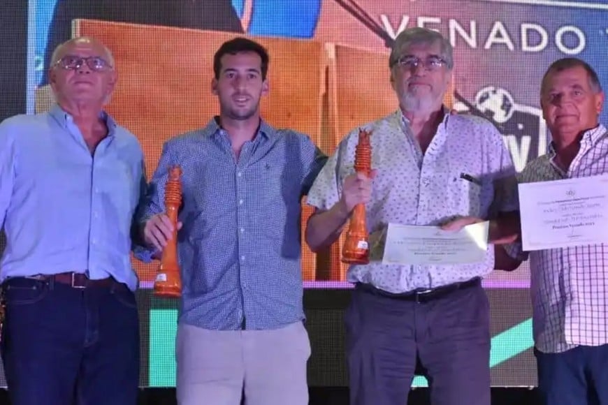 Mundial Sub23 de Pelota Paleta, el Mejor Evento del Año. Recibieron dirigentes de Jockey Club y el Club Centro de Empleados