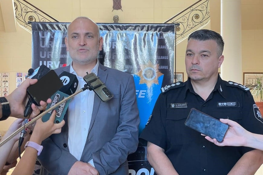 Autoridades del Ministerio de Justicia y Seguridad y la cúpula policial dieron detalles del operativo.