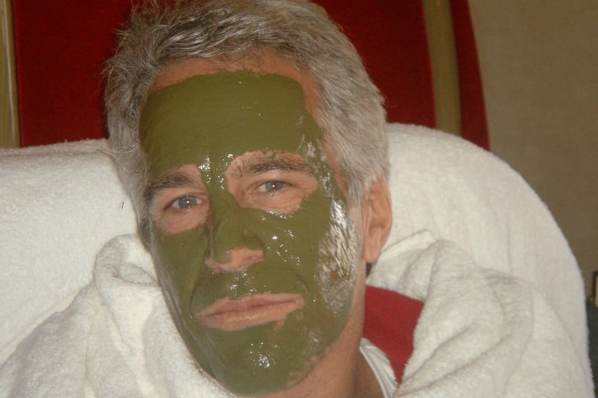 Jeffrey Epstein is seen in this image released by the Department of Justice in Washington, D.C., U.S., on December 19, 2025 as part of a new trove of documents from its investigations into the late financier and convicted sex offender Jeffrey Epstein. U.S. Justice Department/Handout via REUTERS   THIS IMAGE HAS BEEN SUPPLIED BY A THIRD PARTY