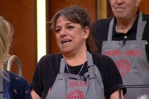 Julia Calvo defendió su vínculo con la China Suárez y habló de Wanda Nara.