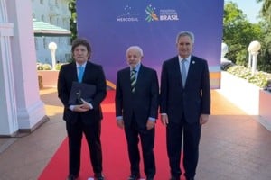 El saludo entre Milei y Lula da Silva fue breve y distante en el inicio de la actividad oficial.