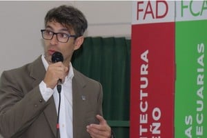 Álvaro Trigoitia, director de la Licenciatura en Administración de Empresas Digitales de la Facultad de Ciencias Económicas de la UCSF.