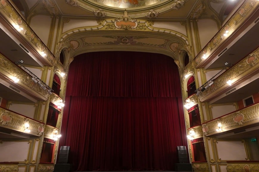 La magnificencia del interior del Teatro Municipal asombra. Crédito: Fernando Nicola